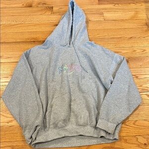 gray hoodie